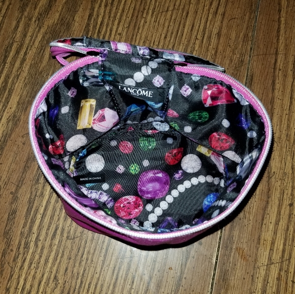 Lancôme New Purple Oval Ziparound Makeup Bag - Picture 4 of 7